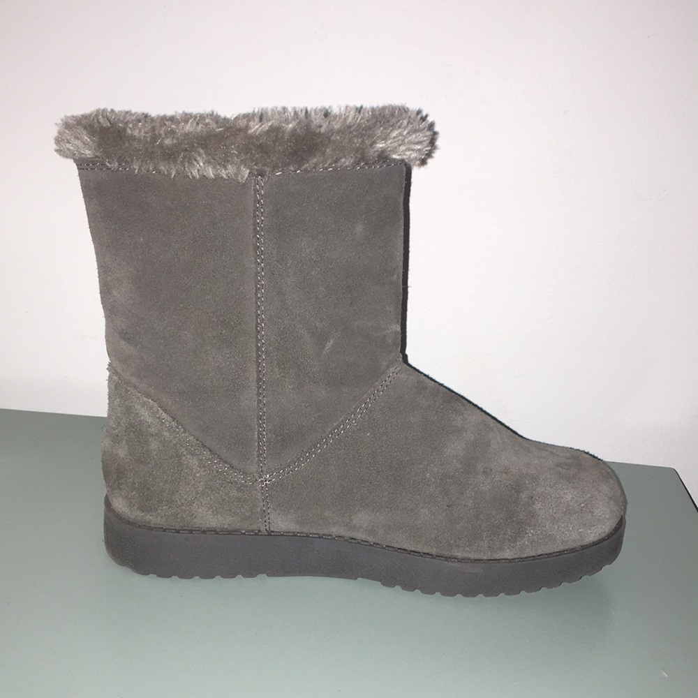 Boots - Picture 2 of 2